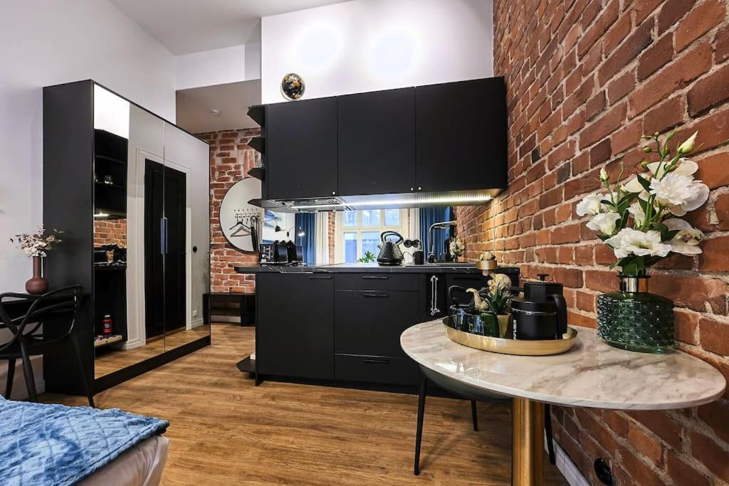 Urban-Glam City Centre Studio With A Gym And Terrace Reval Exterior foto