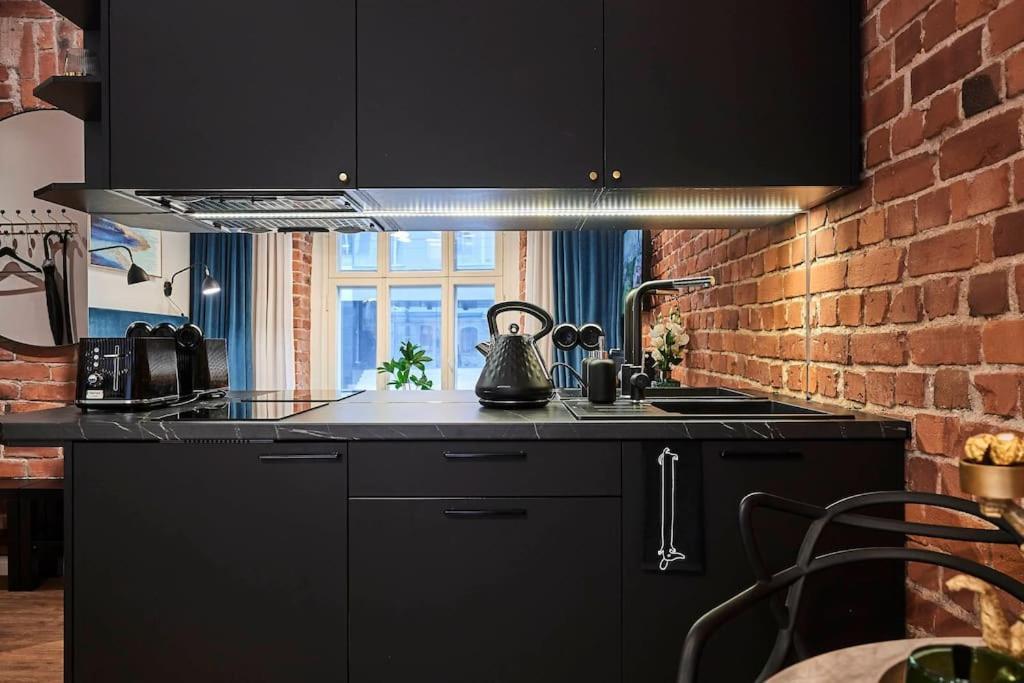 Urban-Glam City Centre Studio With A Gym And Terrace Reval Exterior foto