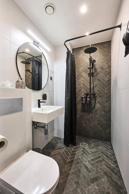 Urban-Glam City Centre Studio With A Gym And Terrace Reval Exterior foto